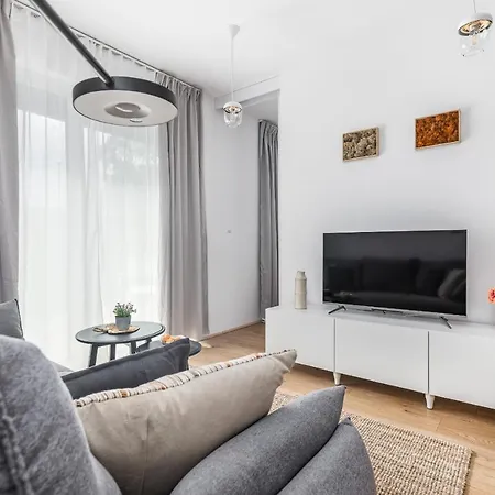 Poludniowa 14 By Renters